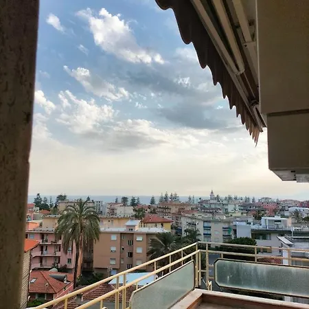 Lägenhet Attico Con Vista Mozzafiato *